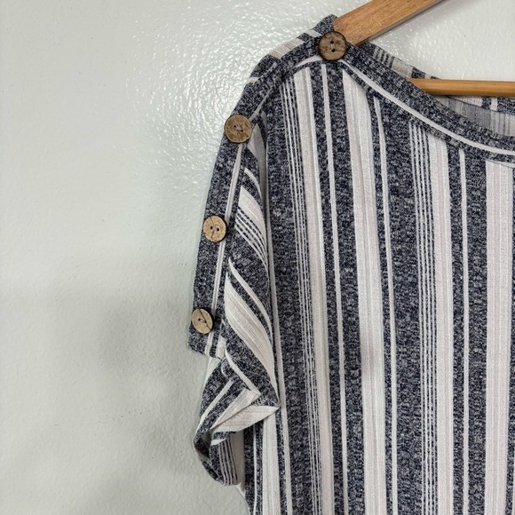 W5 Navy/White Striped Rayon Button Sleeve Blouse Top Size L - Picture 2 of 4